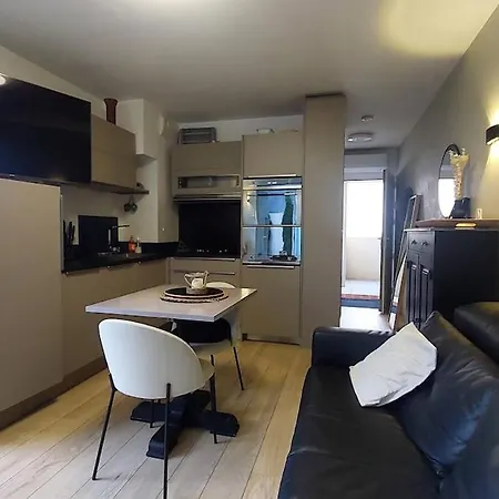 Apartment Cozy With Garden